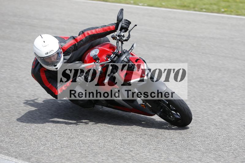 /Archiv-2024/29 12.06.2024 MOTO.CH Track Day ADR/Gruppe gelb/unklar